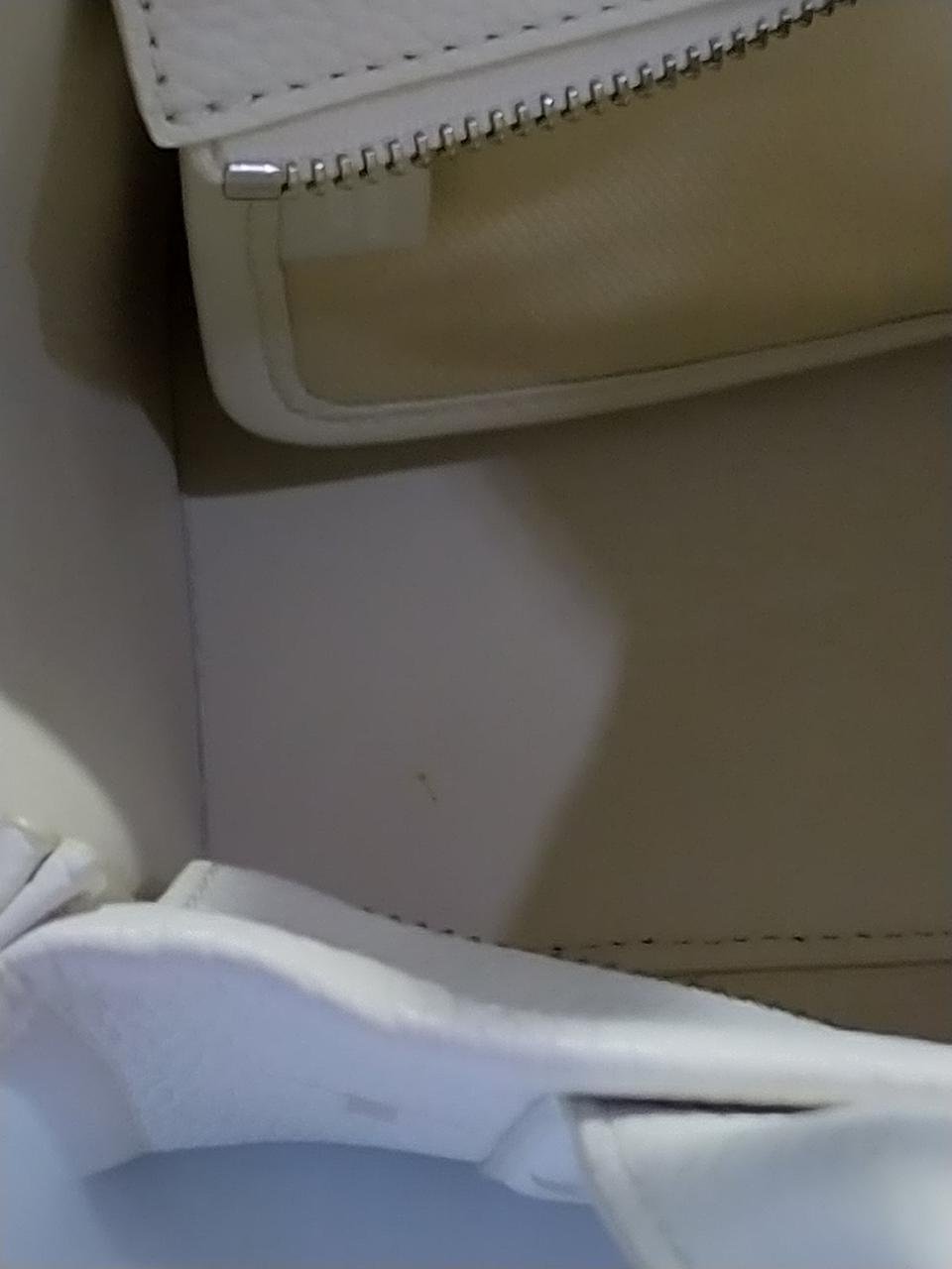 底に汚れあります