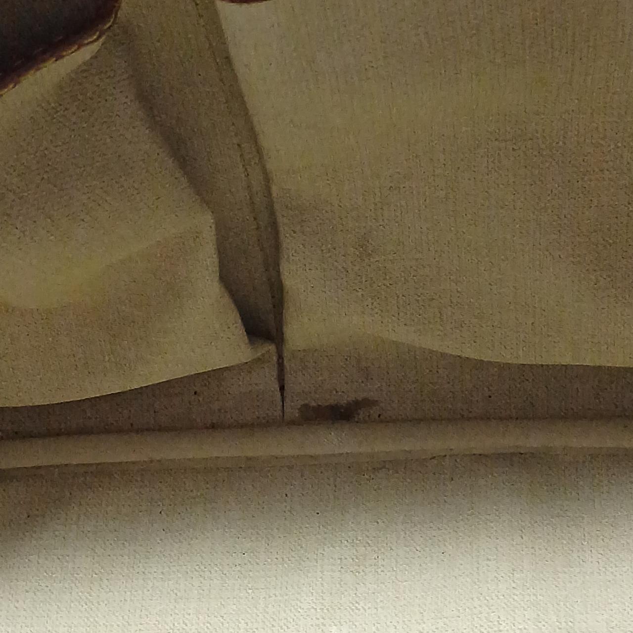全体的にシミあります