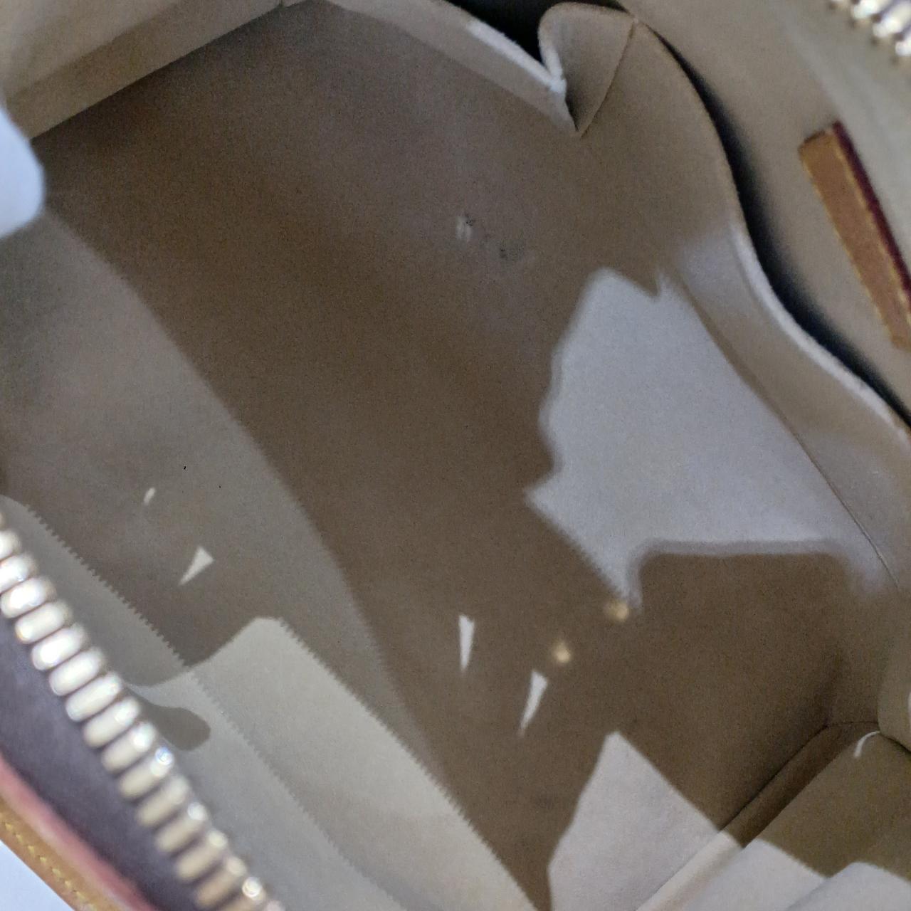 少し黒ずみがあります