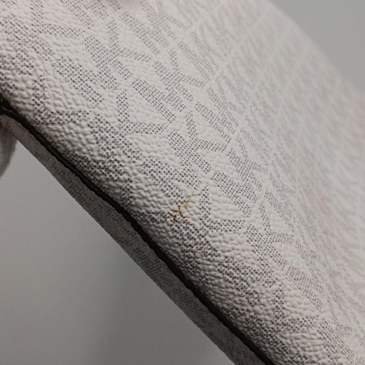 小ポーチ汚れあり