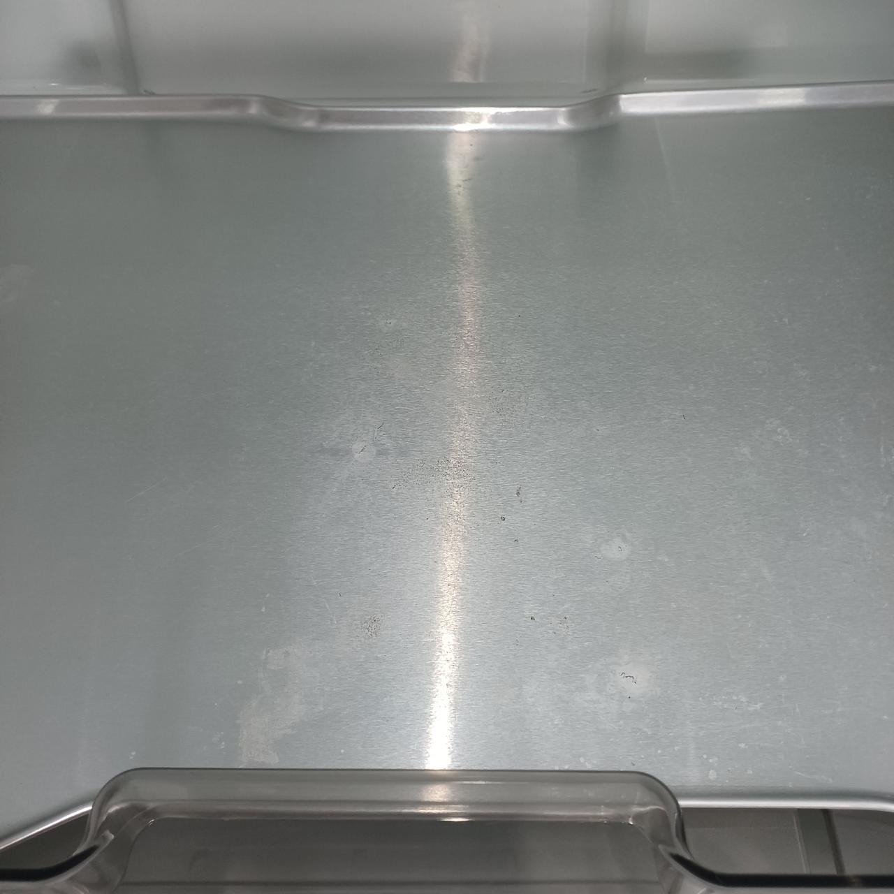 全体的に、庫内汚れあり。