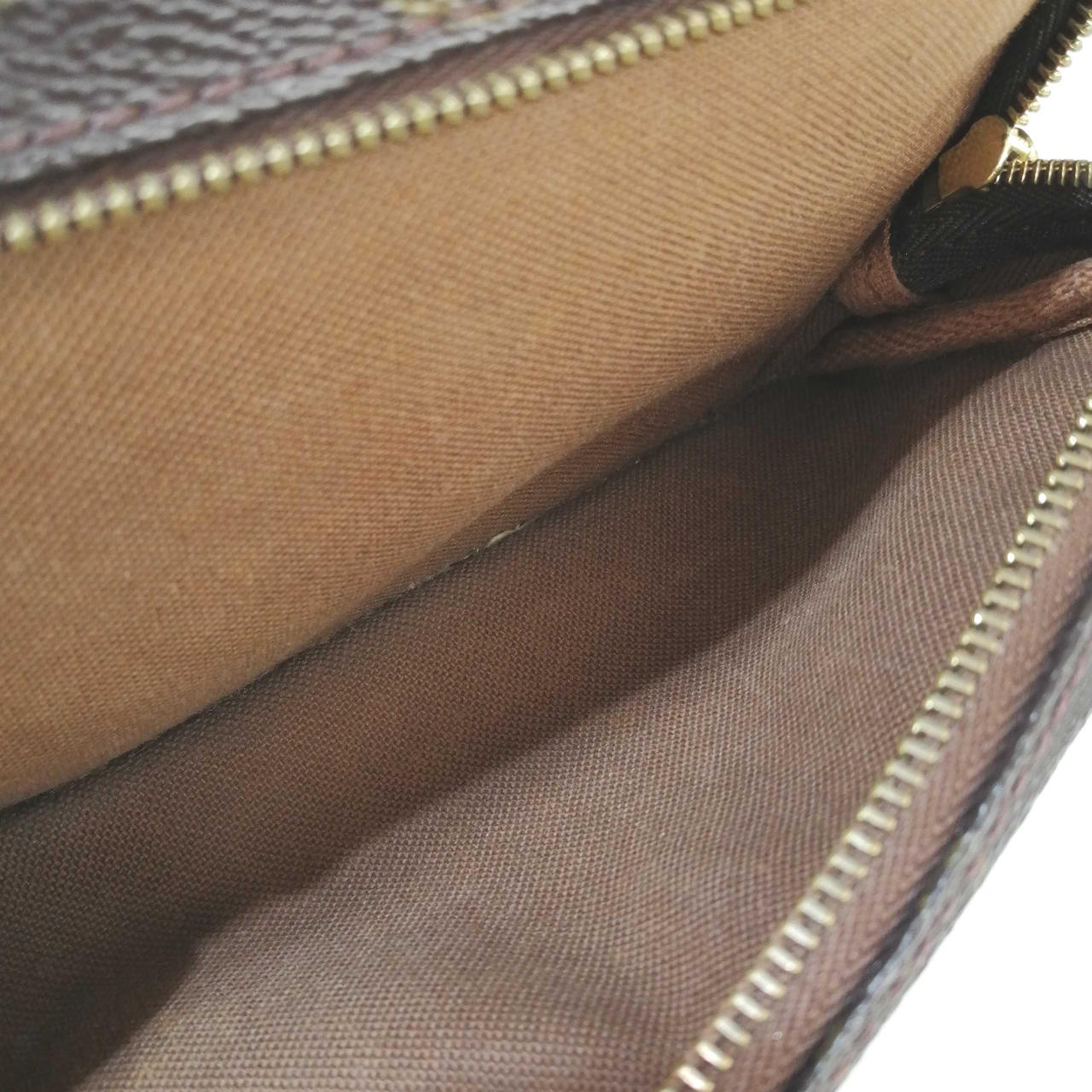 ポケット汚れありません。