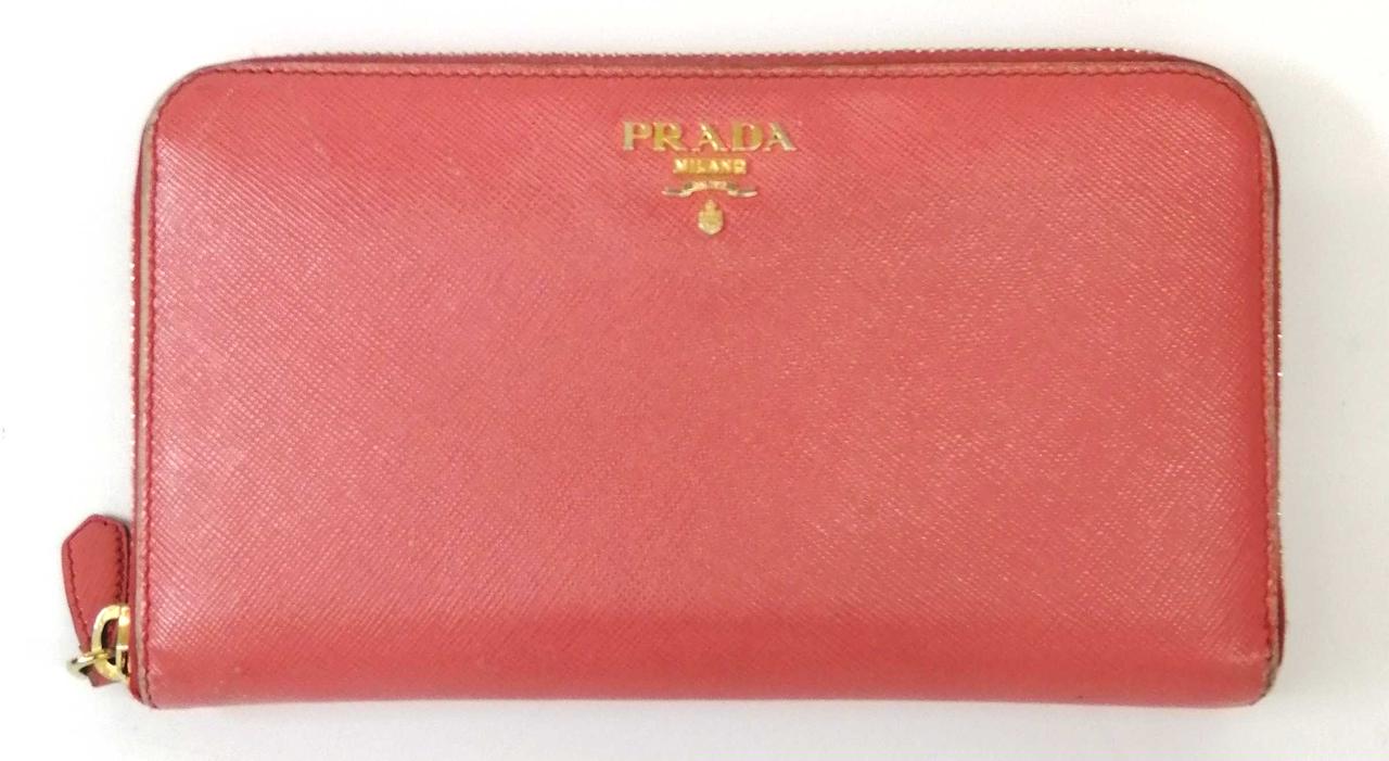 全体的に剥がれがあります。