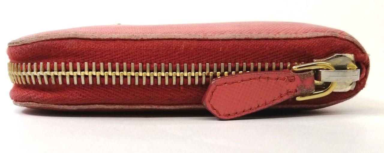 全体的に剥がれがあります。