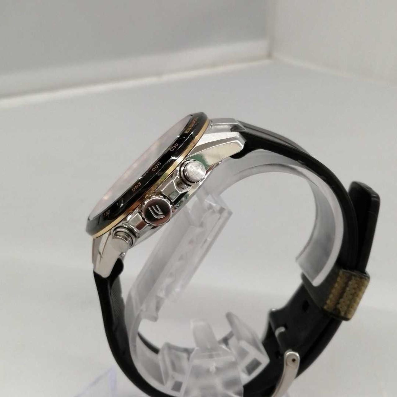 キズがあります。