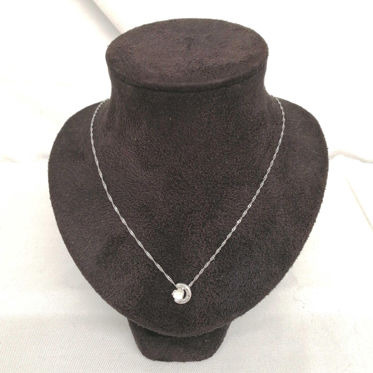 宝石付きネックレス 型番：3.9G PT850ネックレス　PT900トップ