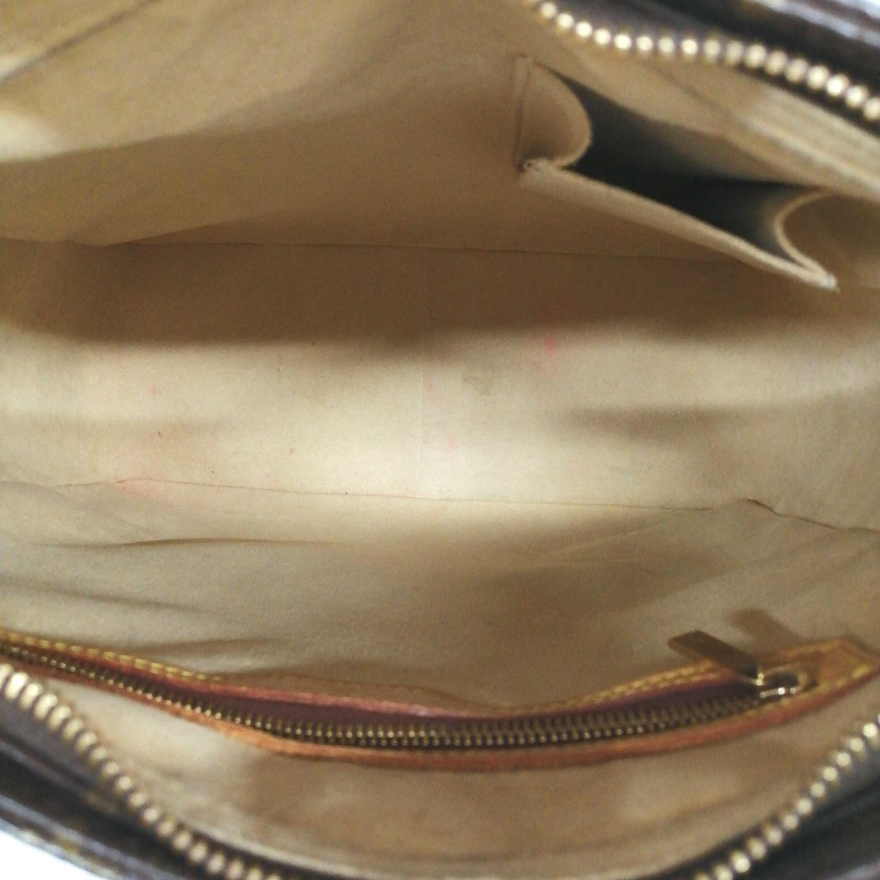 底にペン跡あります。