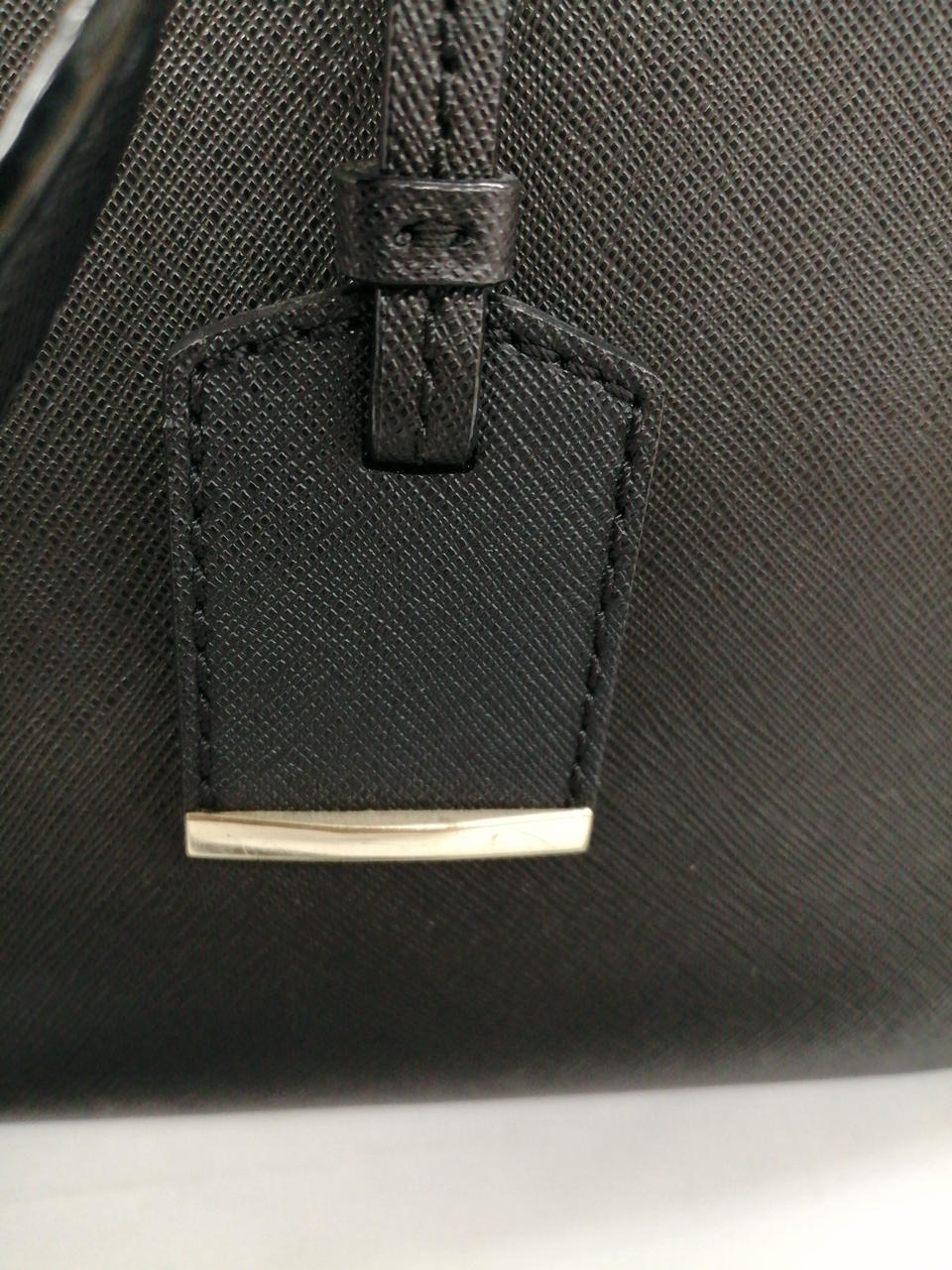 金具部分キズあります。