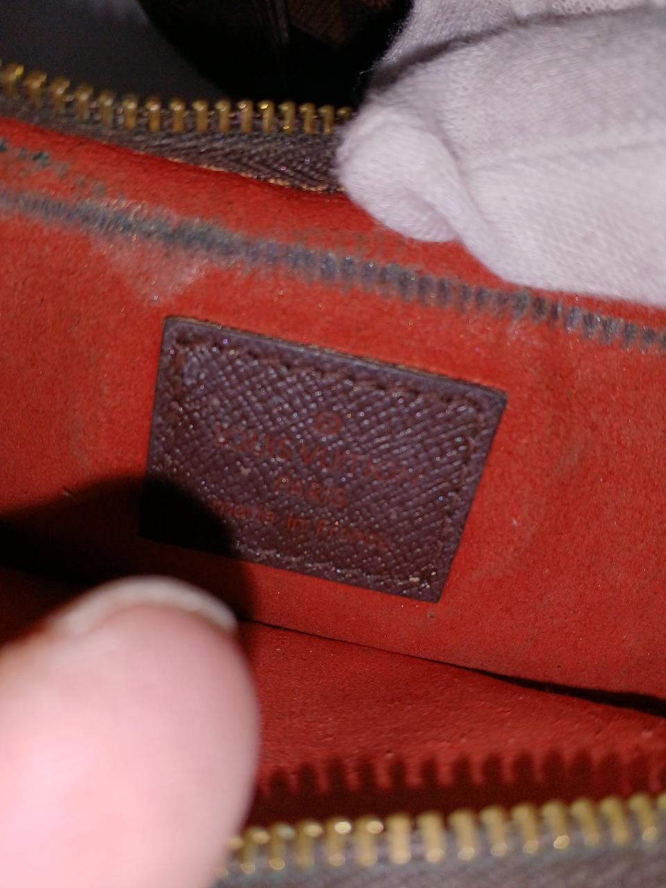 ポーチの内側です。