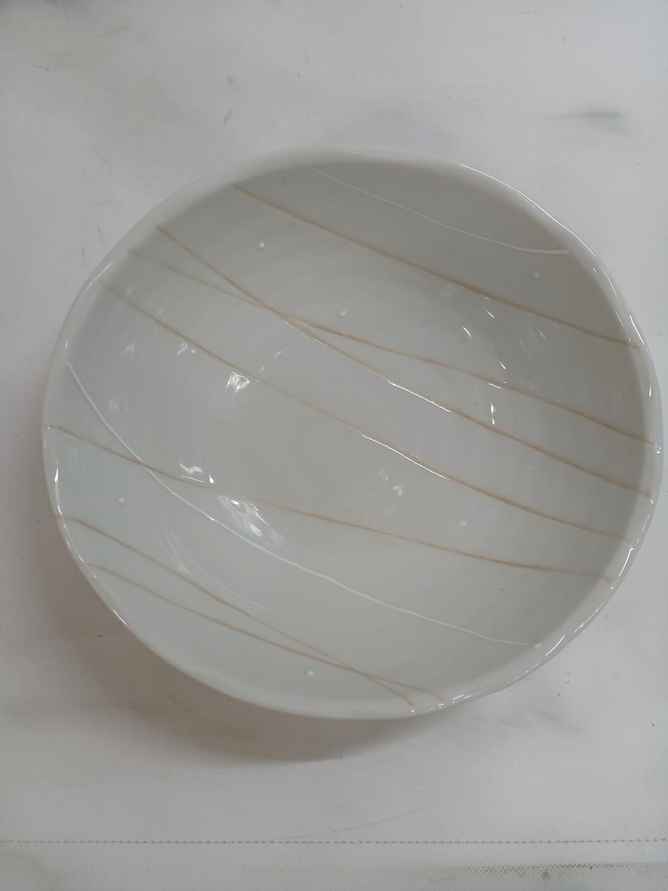 縦　約9cm
横　約21cm
