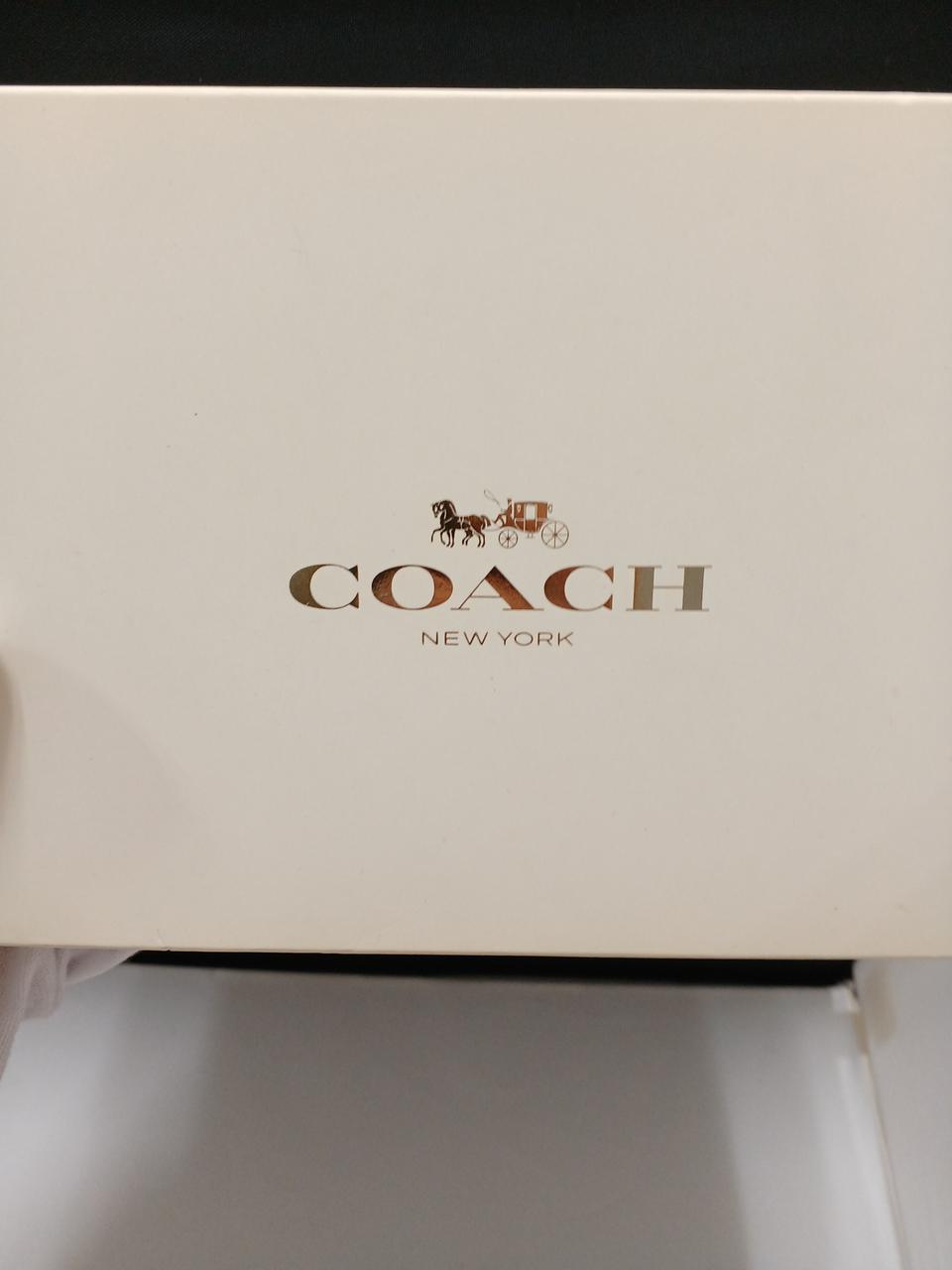 箱ありますが、傷みあります。