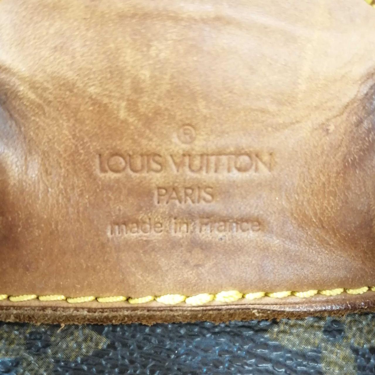 背面ロゴマーク