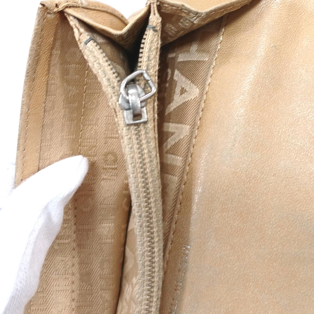 ジッパーの先の部分なし