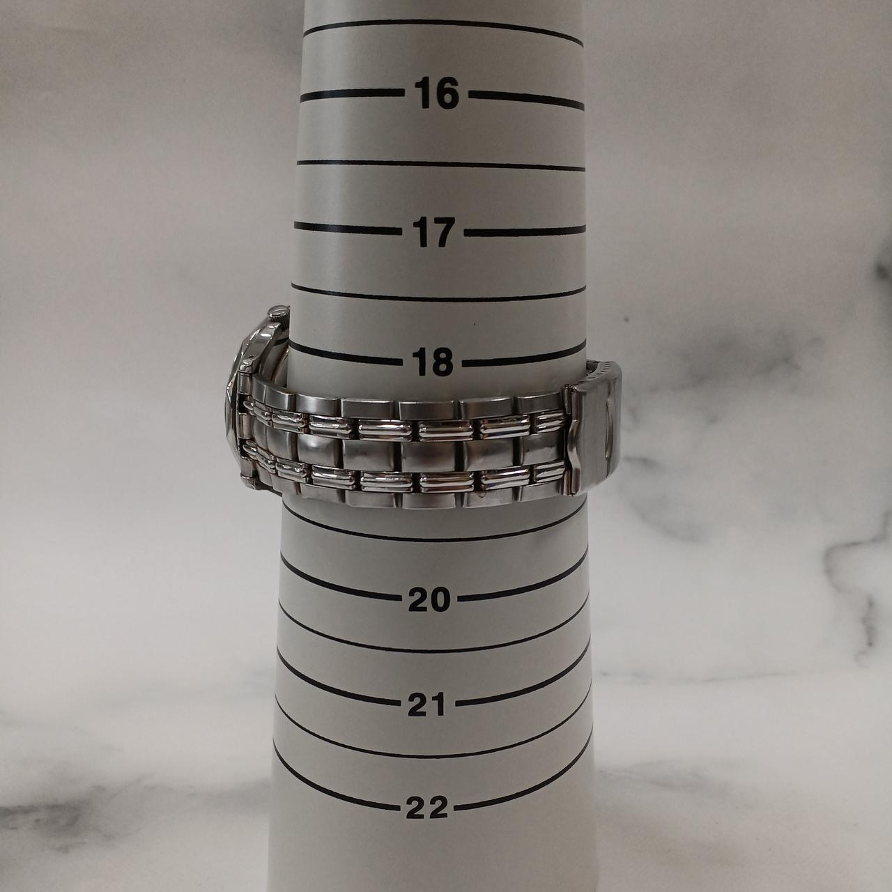 サイズ約19cmです。