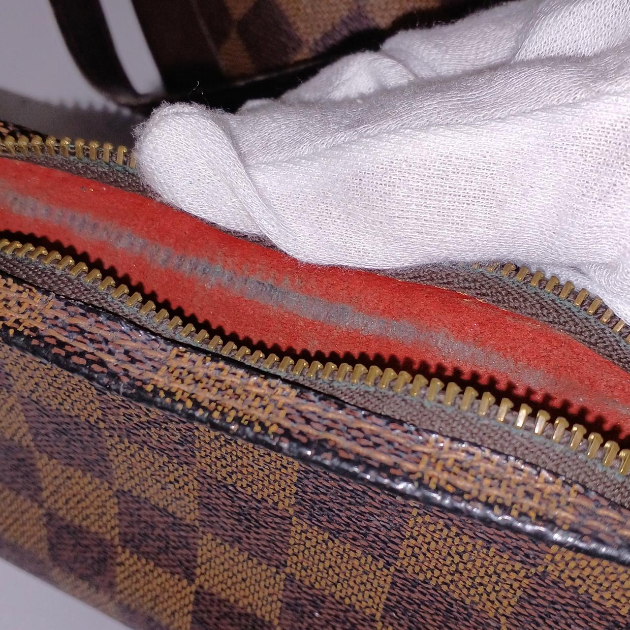 ポーチの内側です。