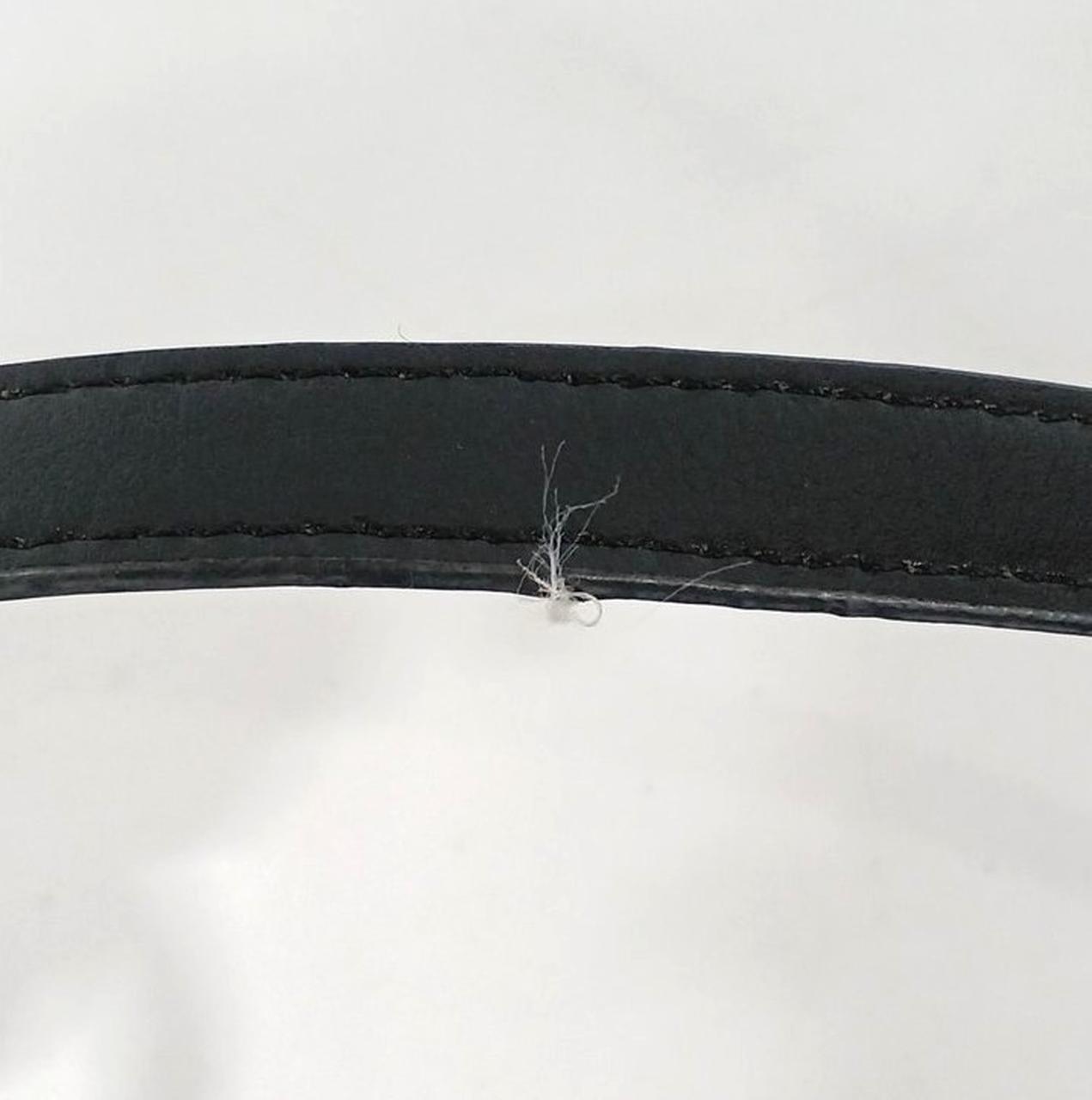 持ち手部分にほつれ有り