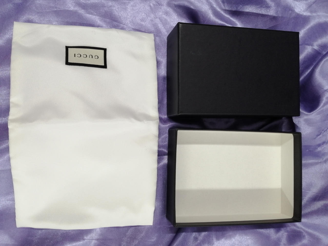 箱汚れあります。