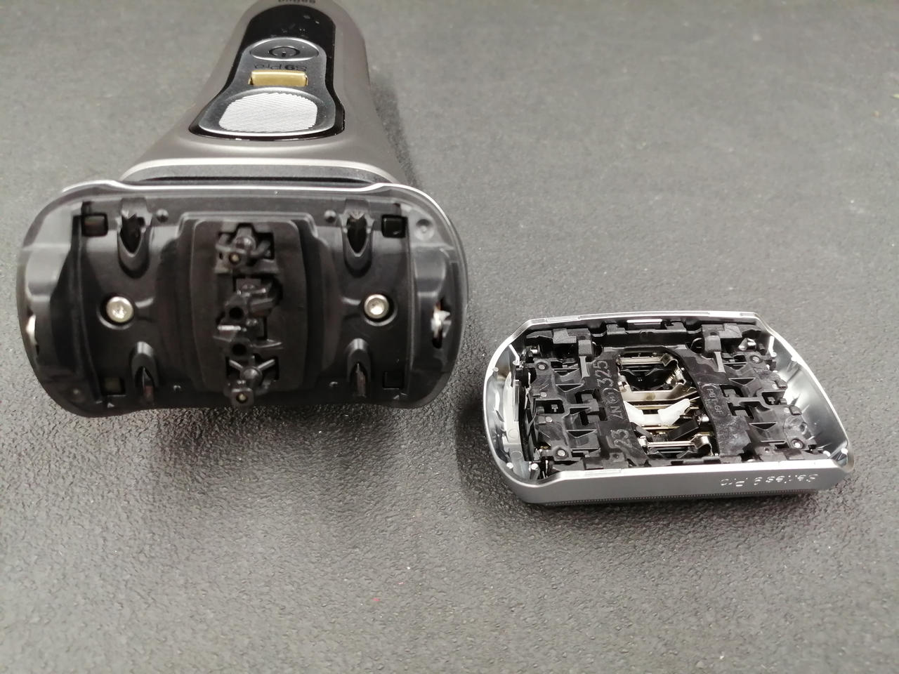 内部に汚れは見られません