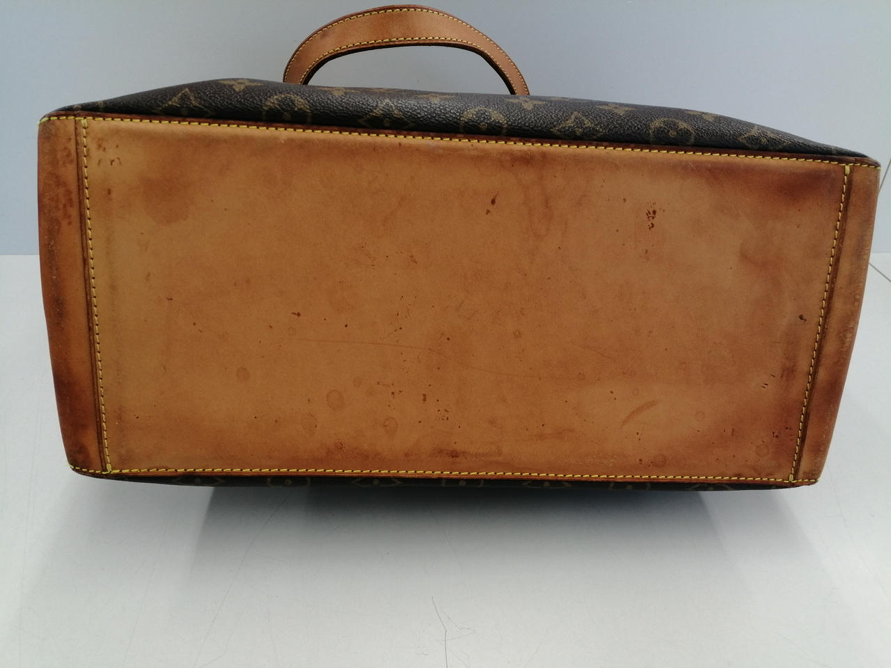 底面汚れ等あり