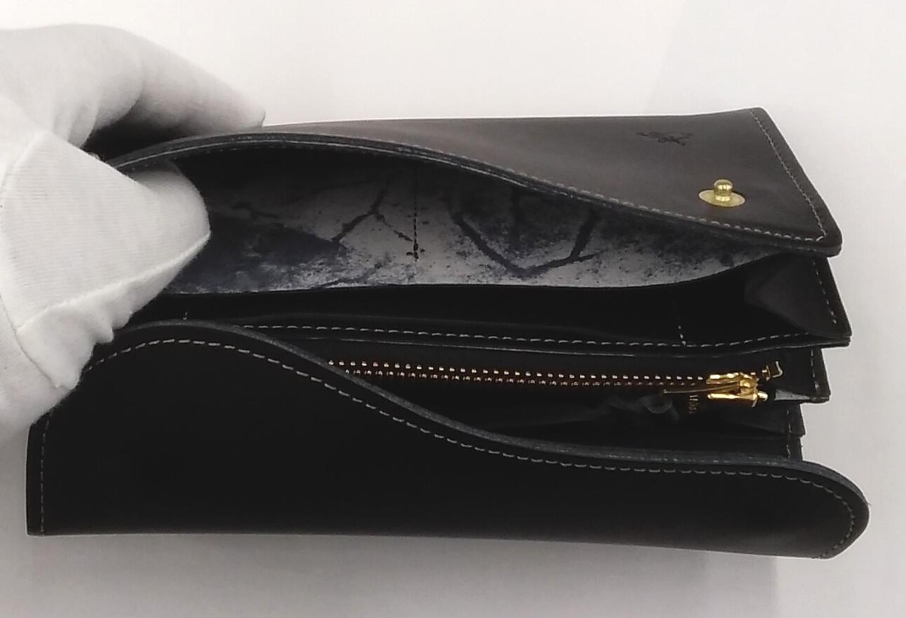 中に汚れがあります。