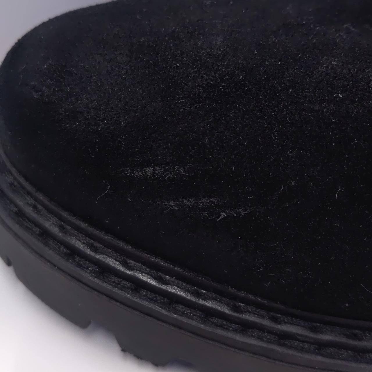 右足 つま先 内側 傷あり