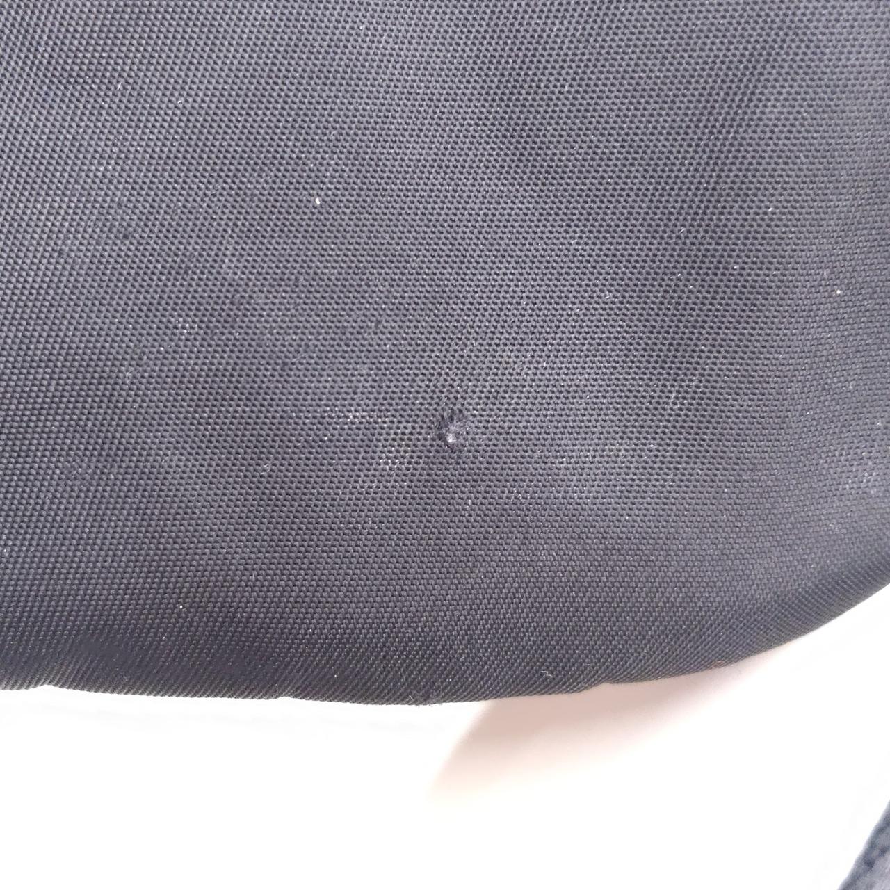 バック下部 傷あり