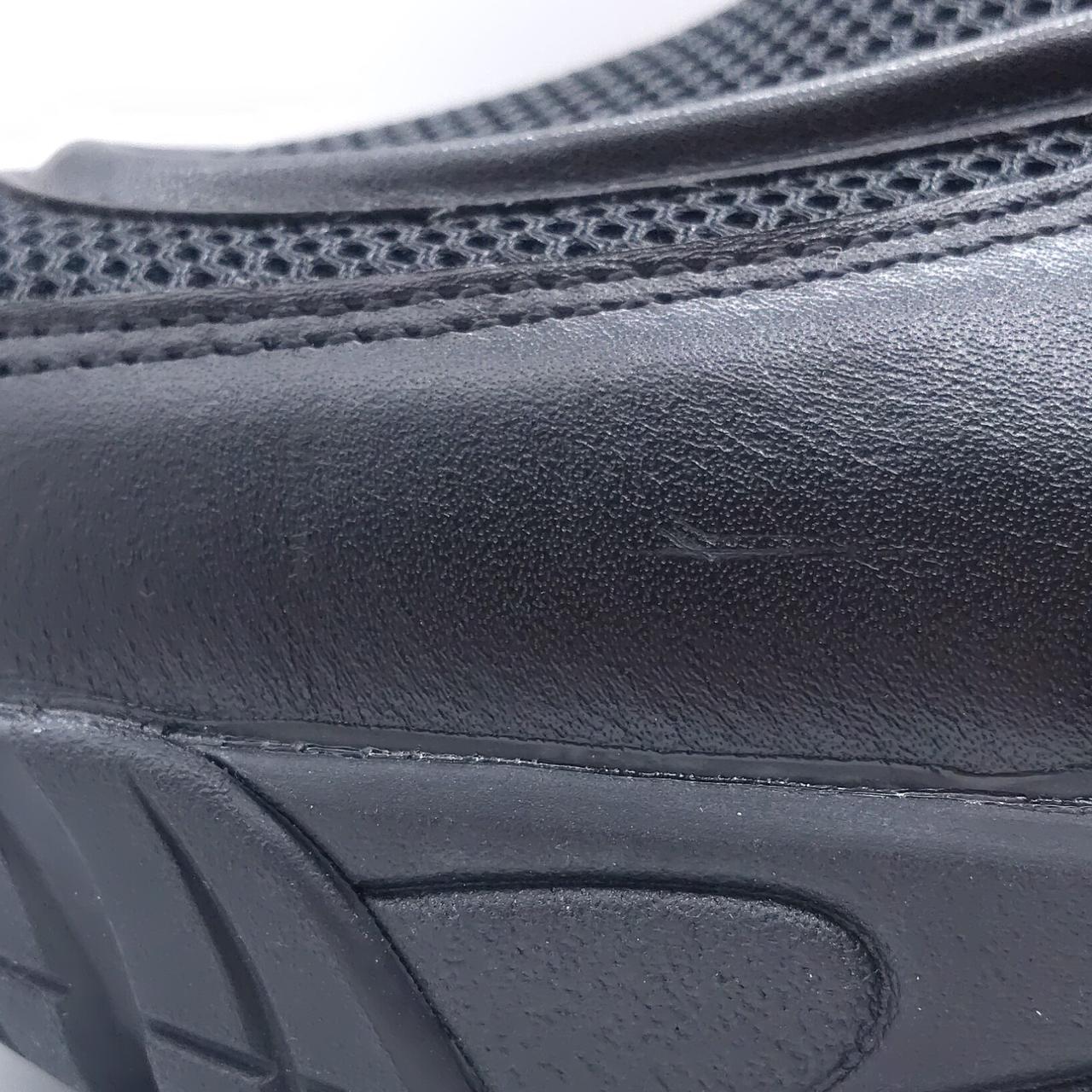 左足 つま先 外側 傷あり