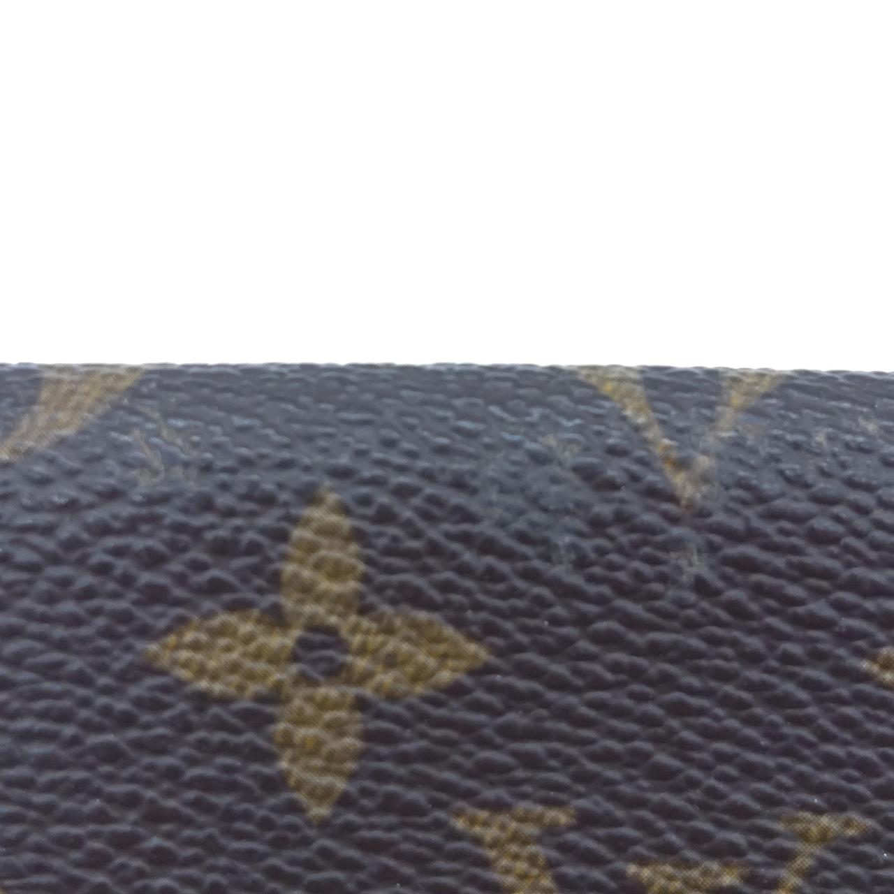 ボタン側　上部　汚れ有り