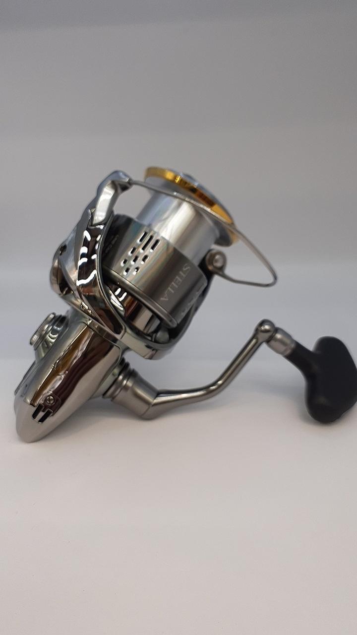 SHIMANO 型番：18 STELLA 4000XG 03809 スピニングリール