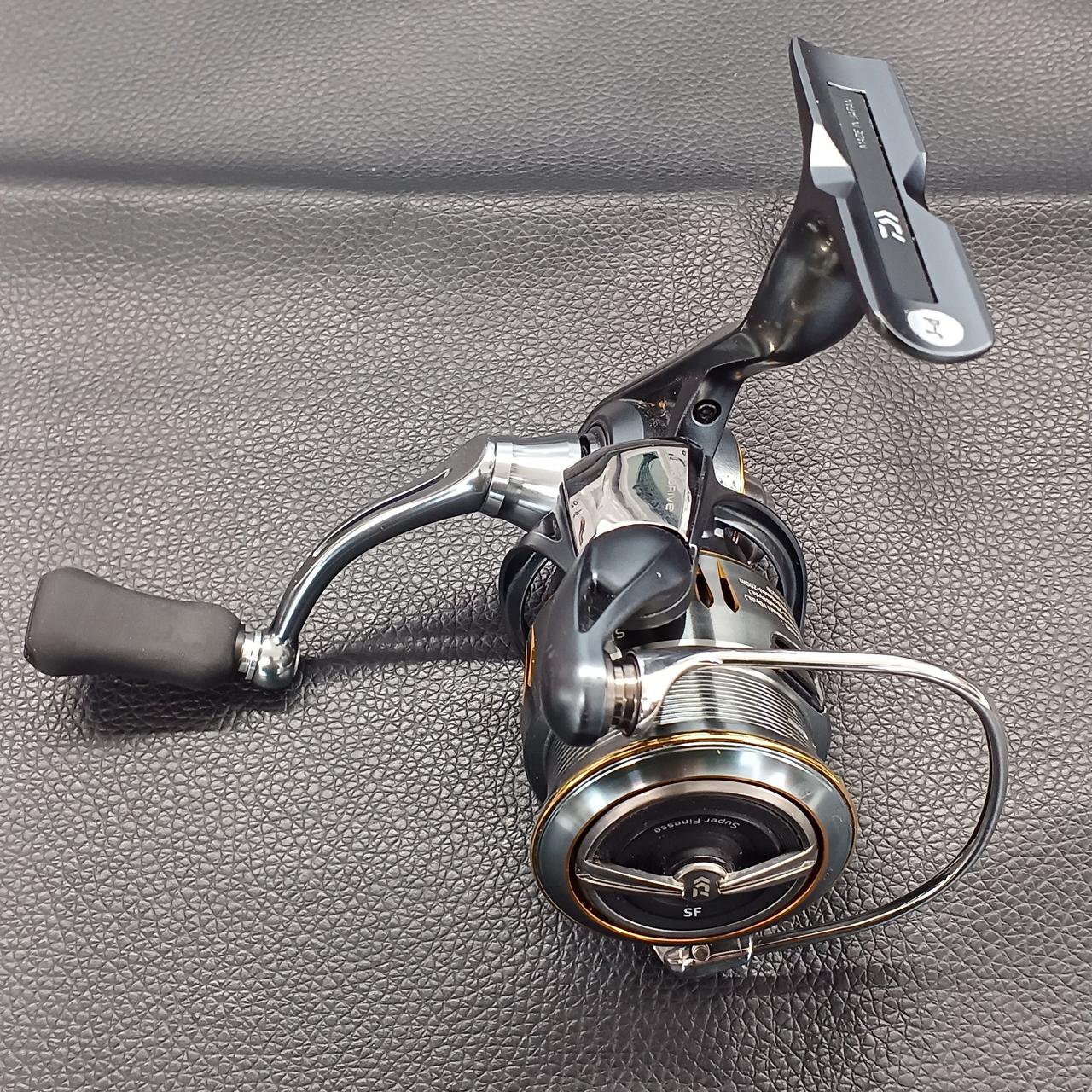 DAIWA 型番：AIRITY SF2000-SP スピニングリール