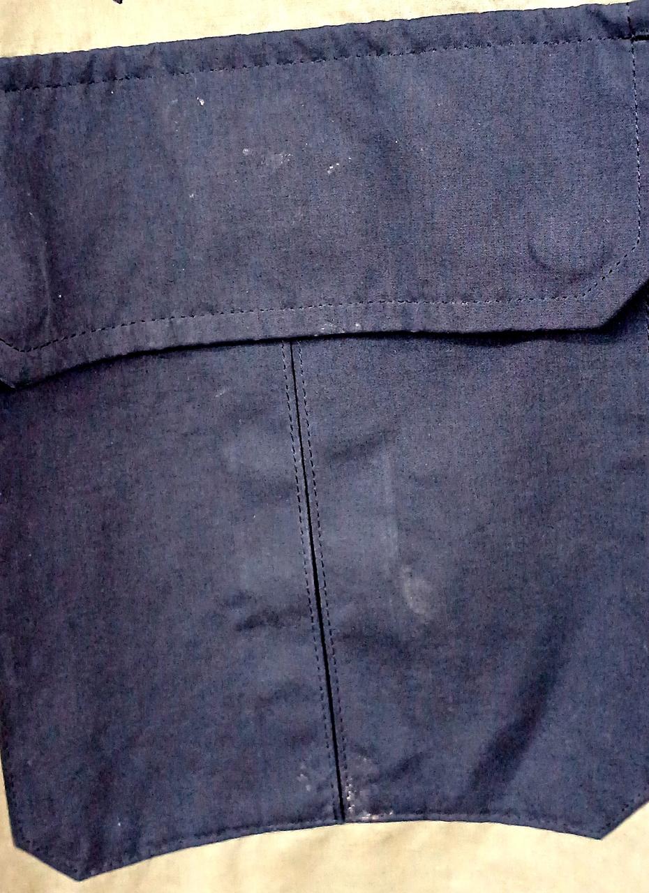 ポケットに汚れあり