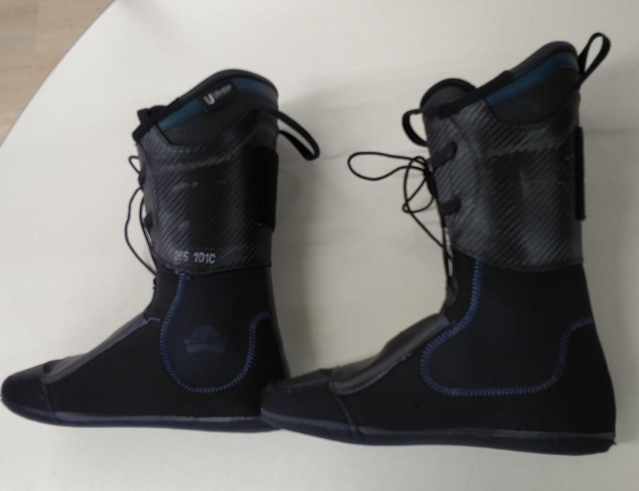 熱形成でくるぶし辺りが盛り上がっています