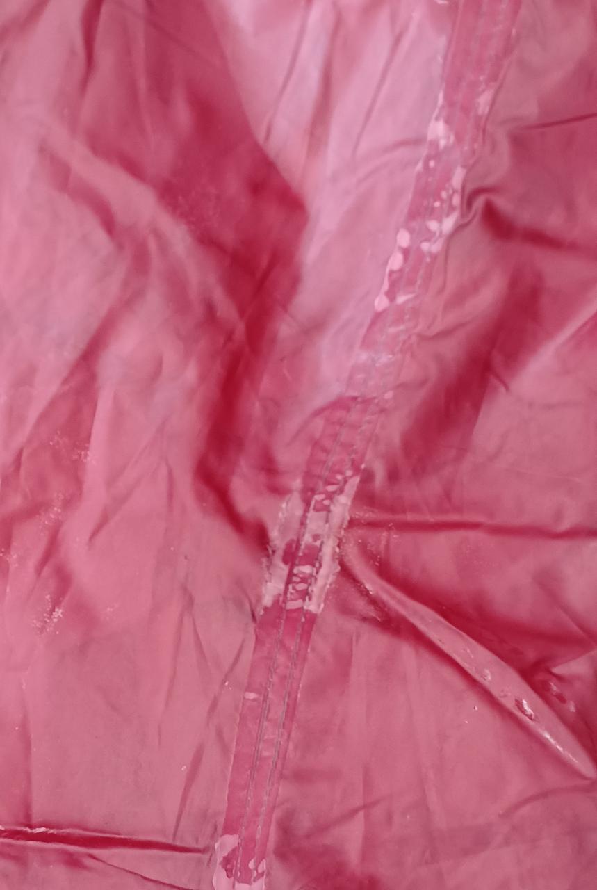 シーム一部はがれあります