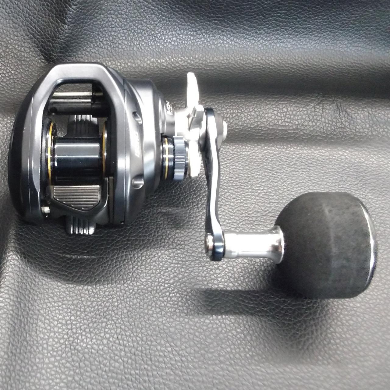 SHIMANO ベイトリール シルバー/レッド　お値下げ可！！ 楽天市場】リール本体（カラーシルバー）（リール｜フィッシング