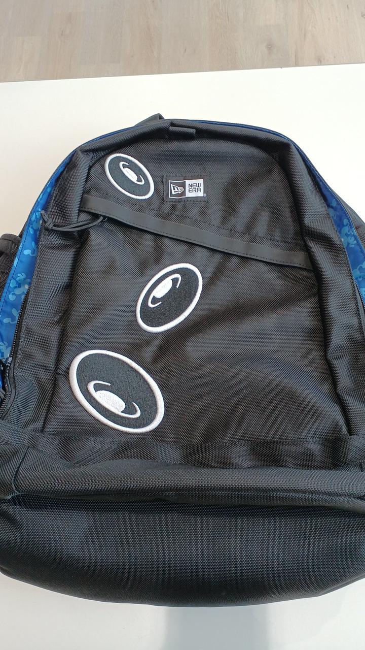 NEW ERA 型番：COIN PARKING DELIVERY アートワーク ブ バックパック