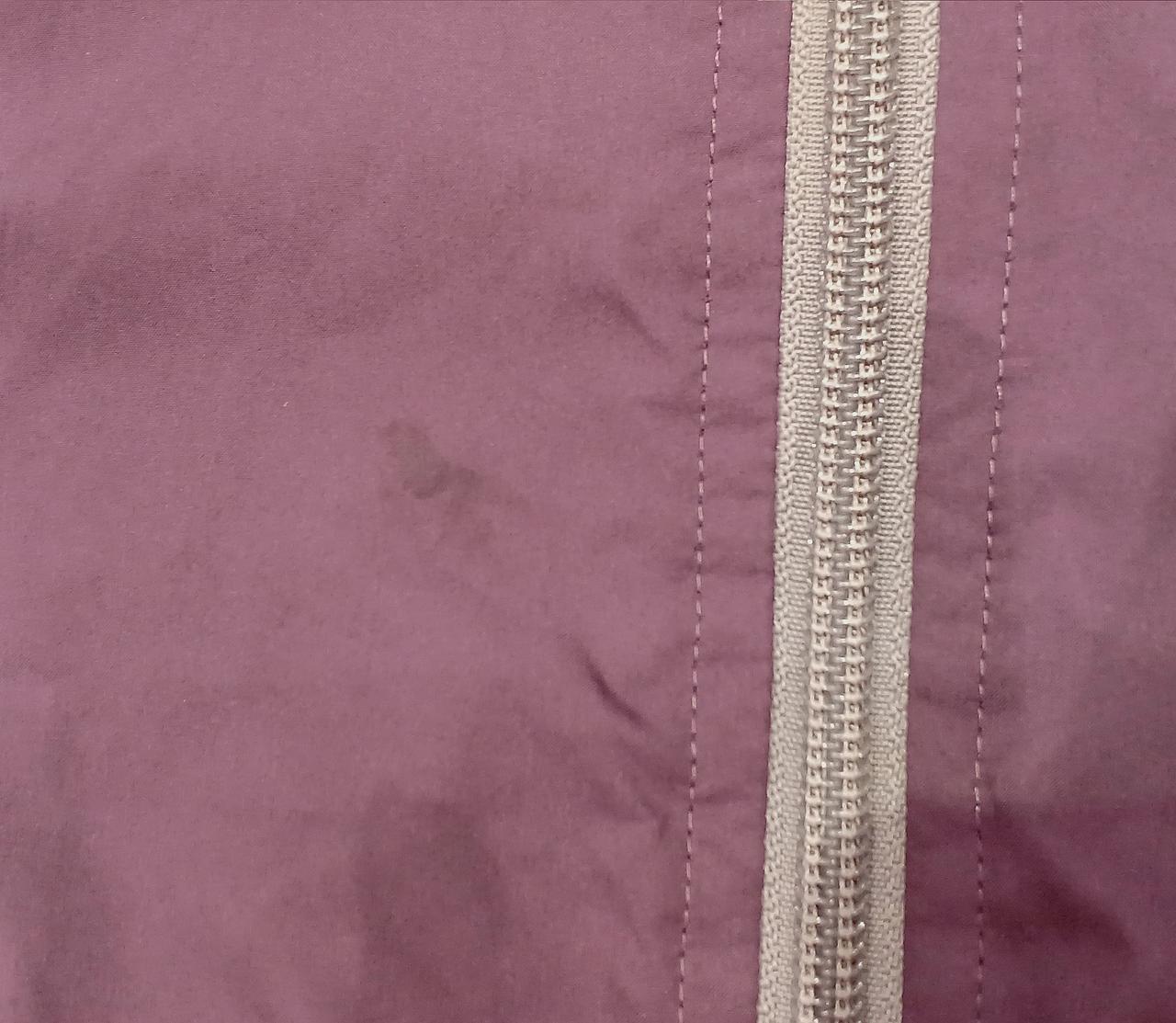 フロントに油シミあり