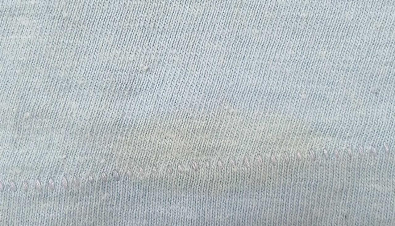 汚れがございます。