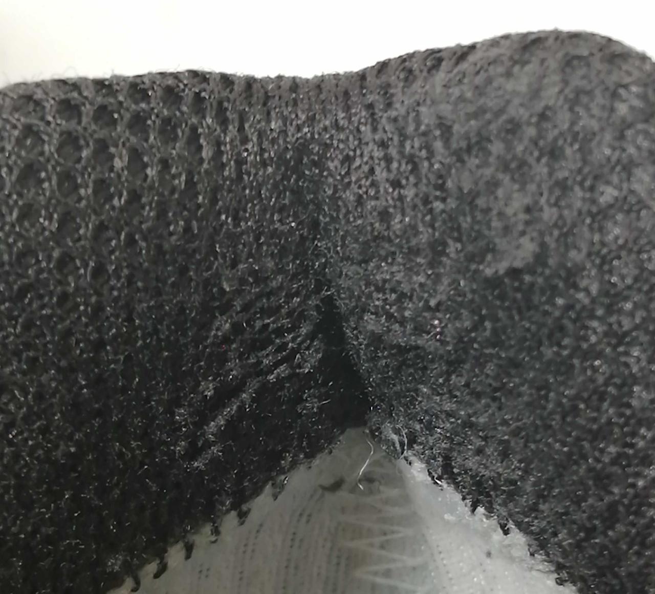 かかと内側擦れ有