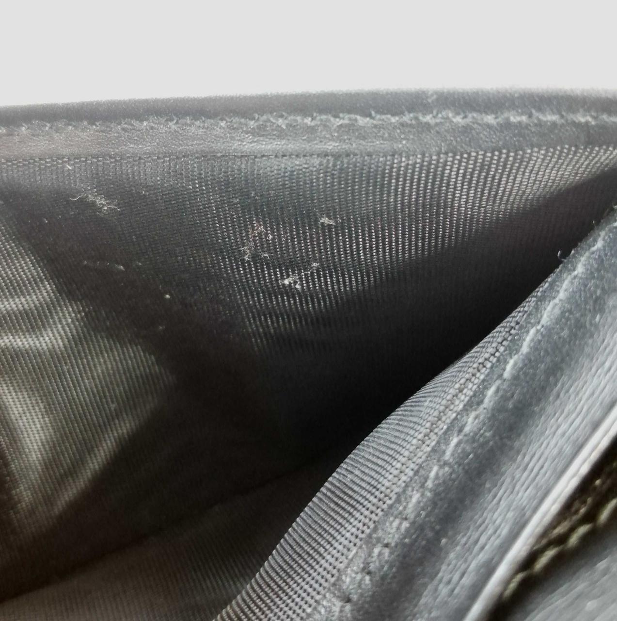 ポケット内側汚れ有