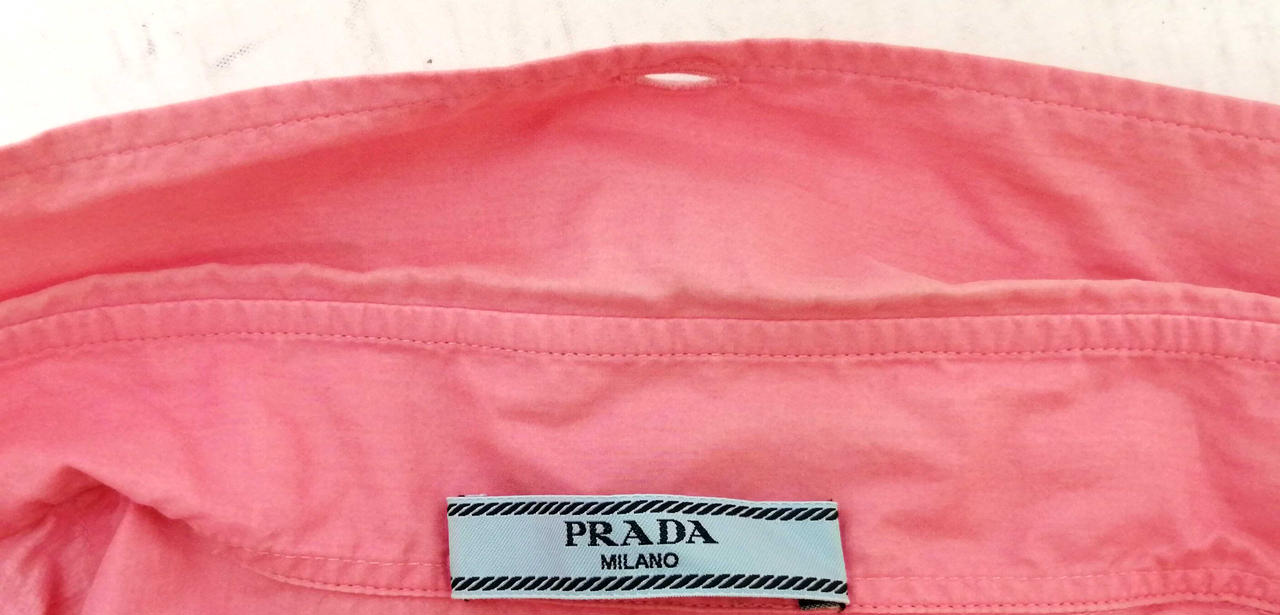 襟折り目に汚れ