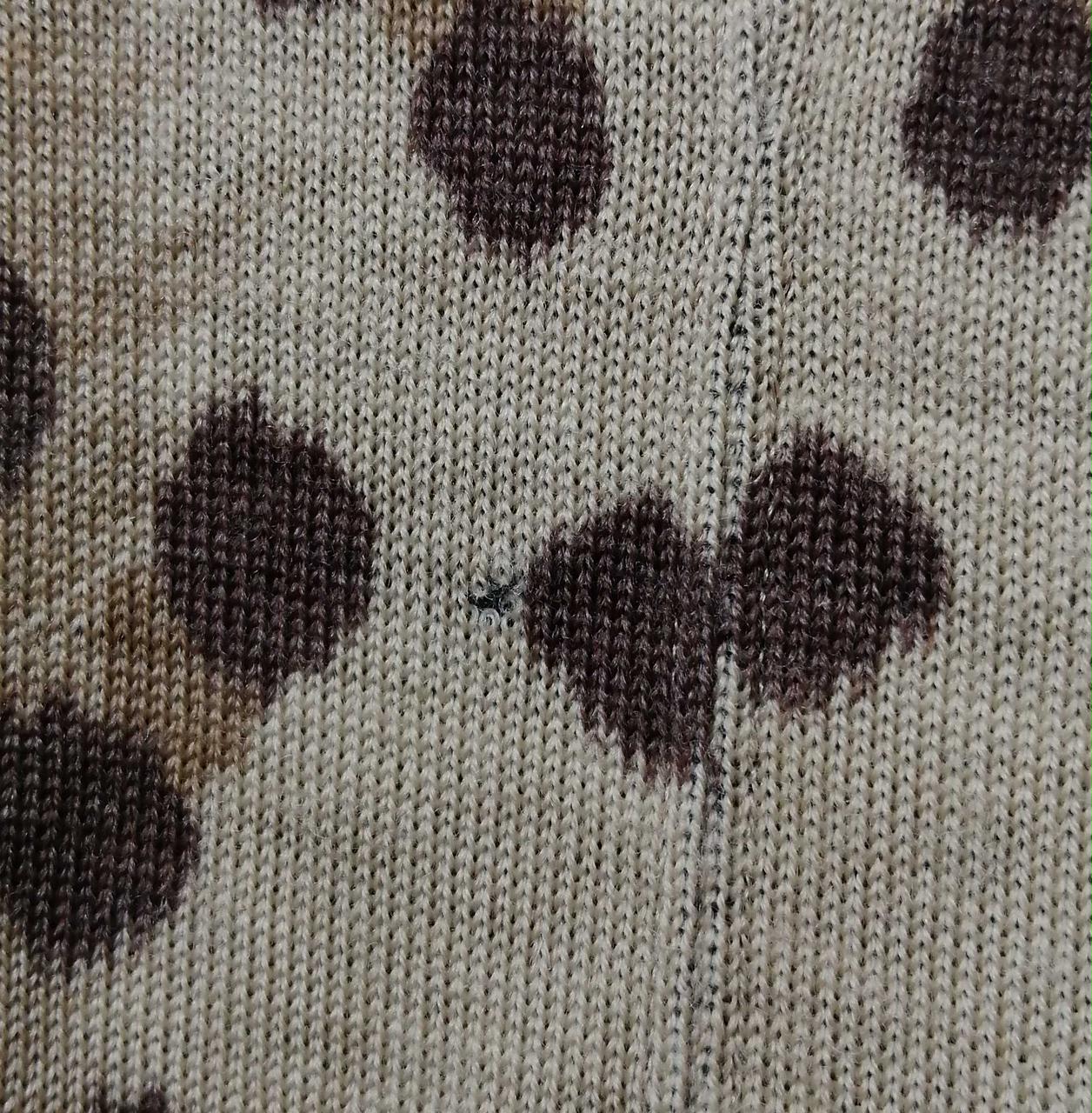 背面穴あき有り