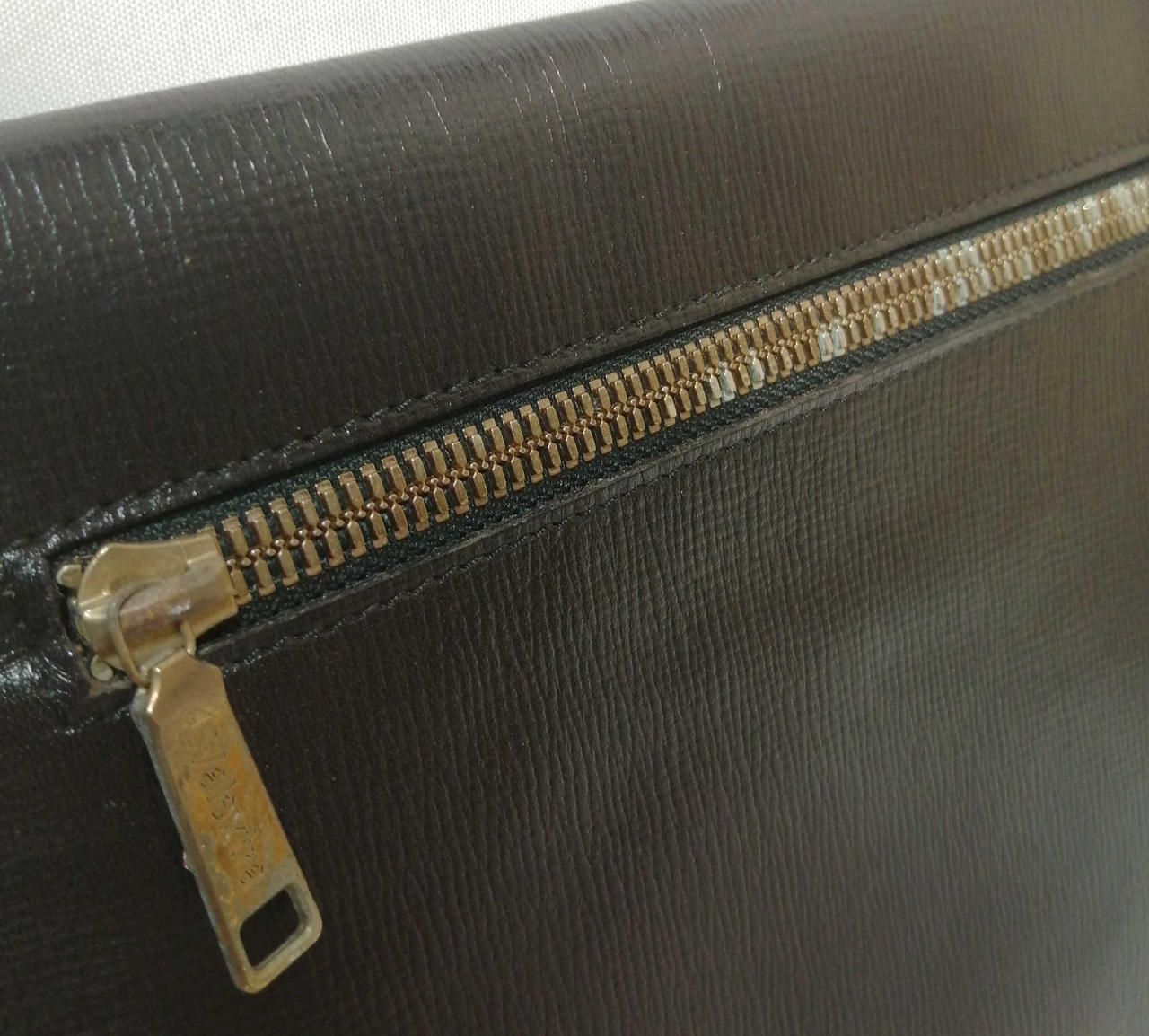 ジップ使用感有