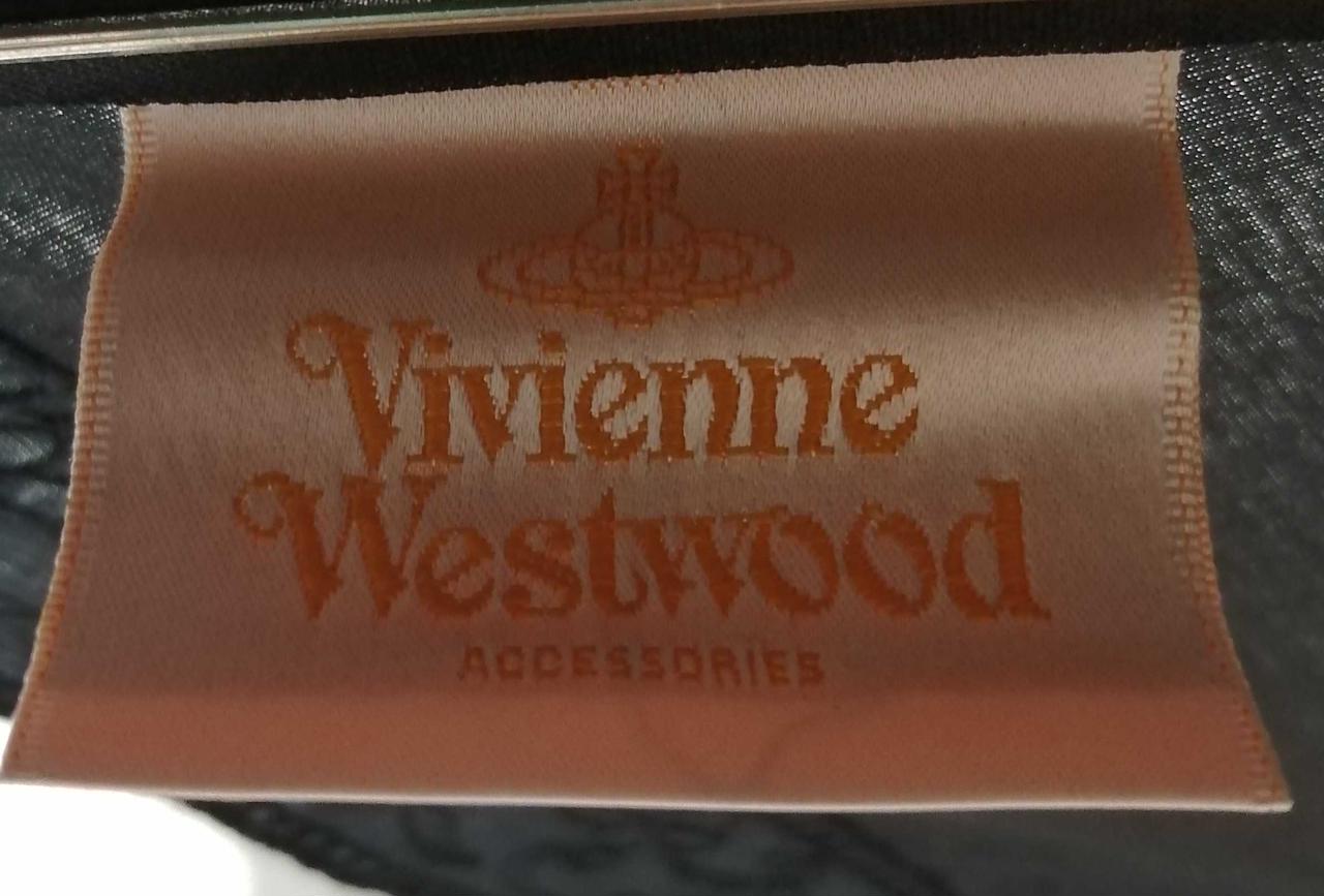 Vivienne Westwood オーブ刺繍　折り畳み傘　ブラック Vivienne Westwood オーブ刺繍 折り畳み傘 ブラック - メルカリ