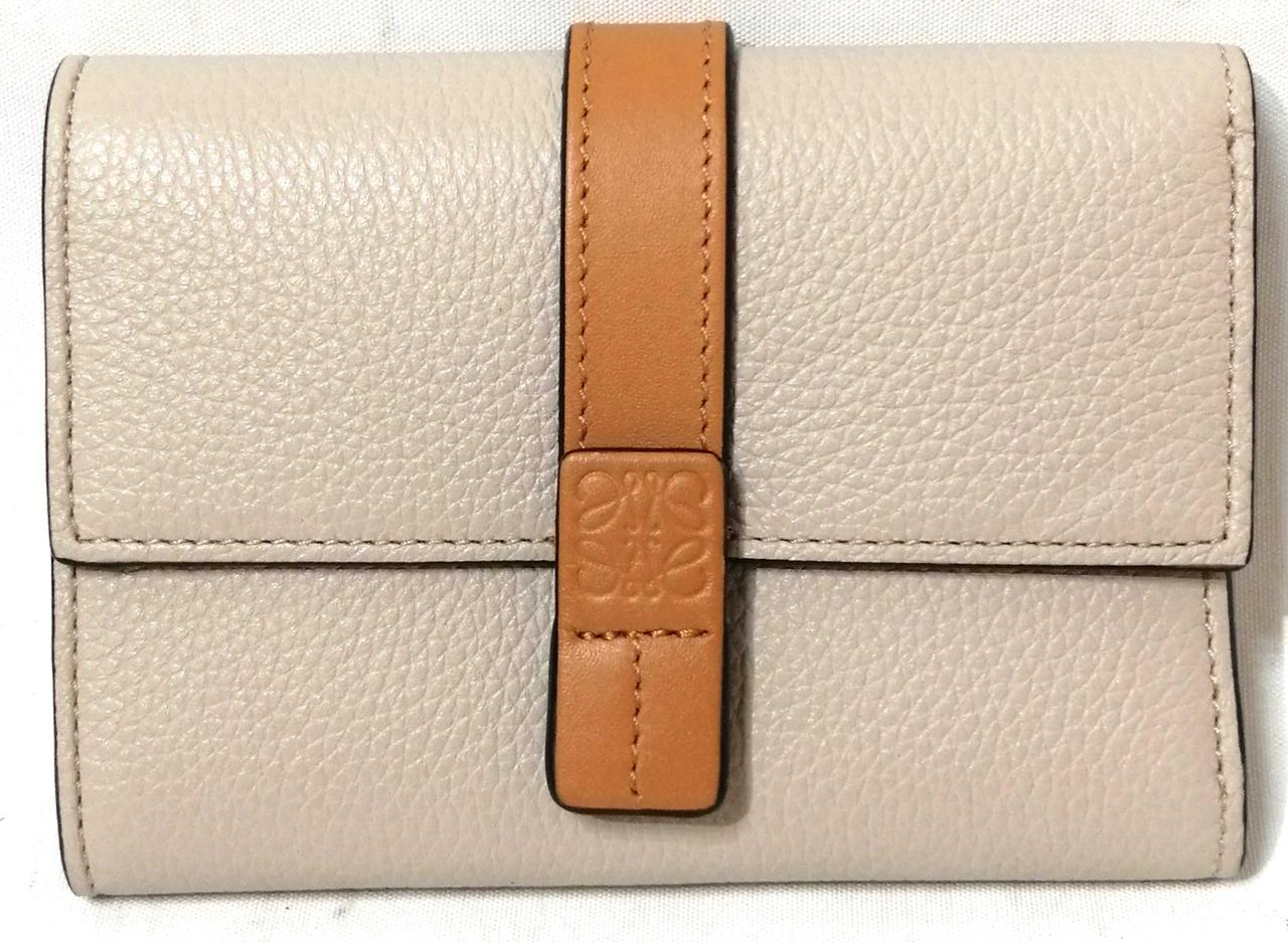 LOEWE バーティカルウォレット 美品 オフホワイト LOEWE|バーティカルウォレット|HARDOFFオフモール（オフモ