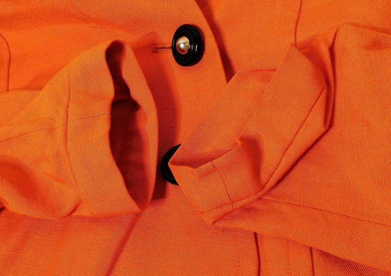 袖口折り癖有り