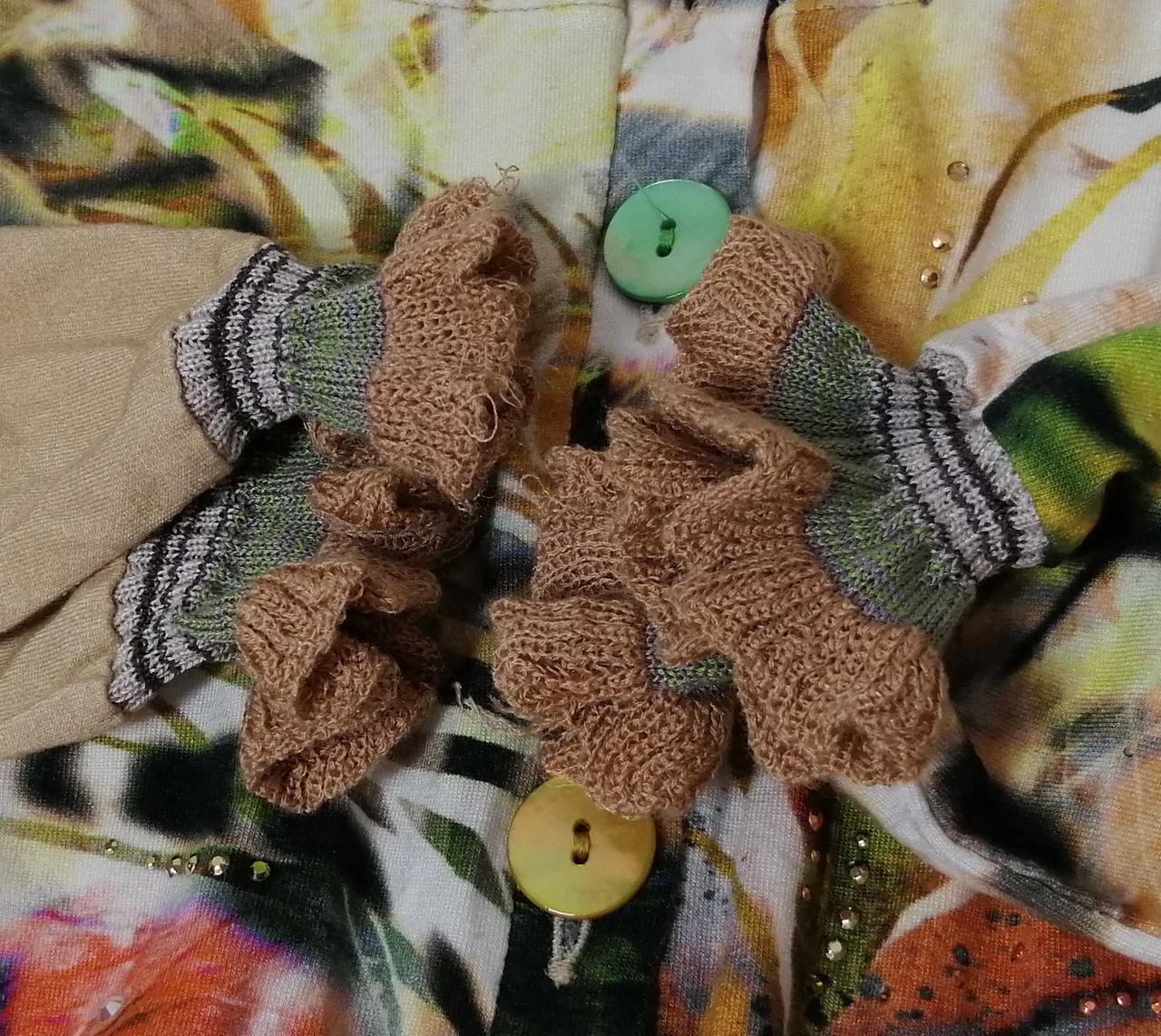 袖口ほつれ有り