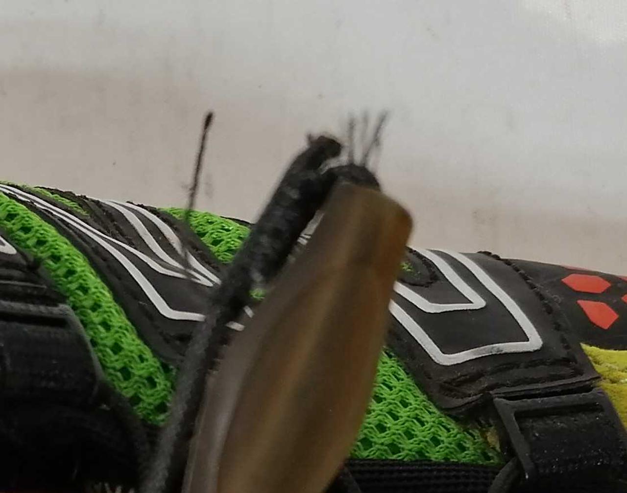 紐部分ほつれ有り