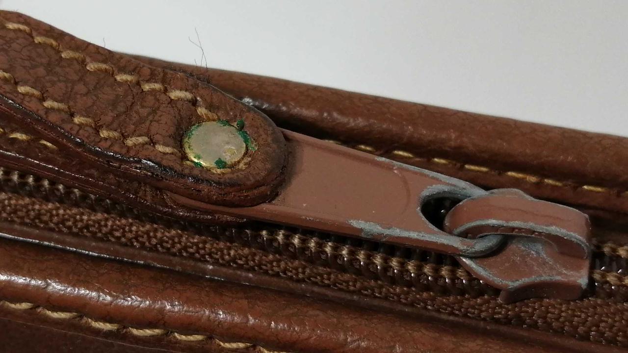 使用感、剥がれ有り