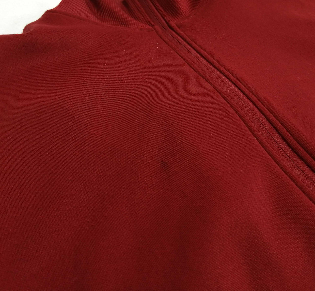 汚れ、毛羽立ち有り