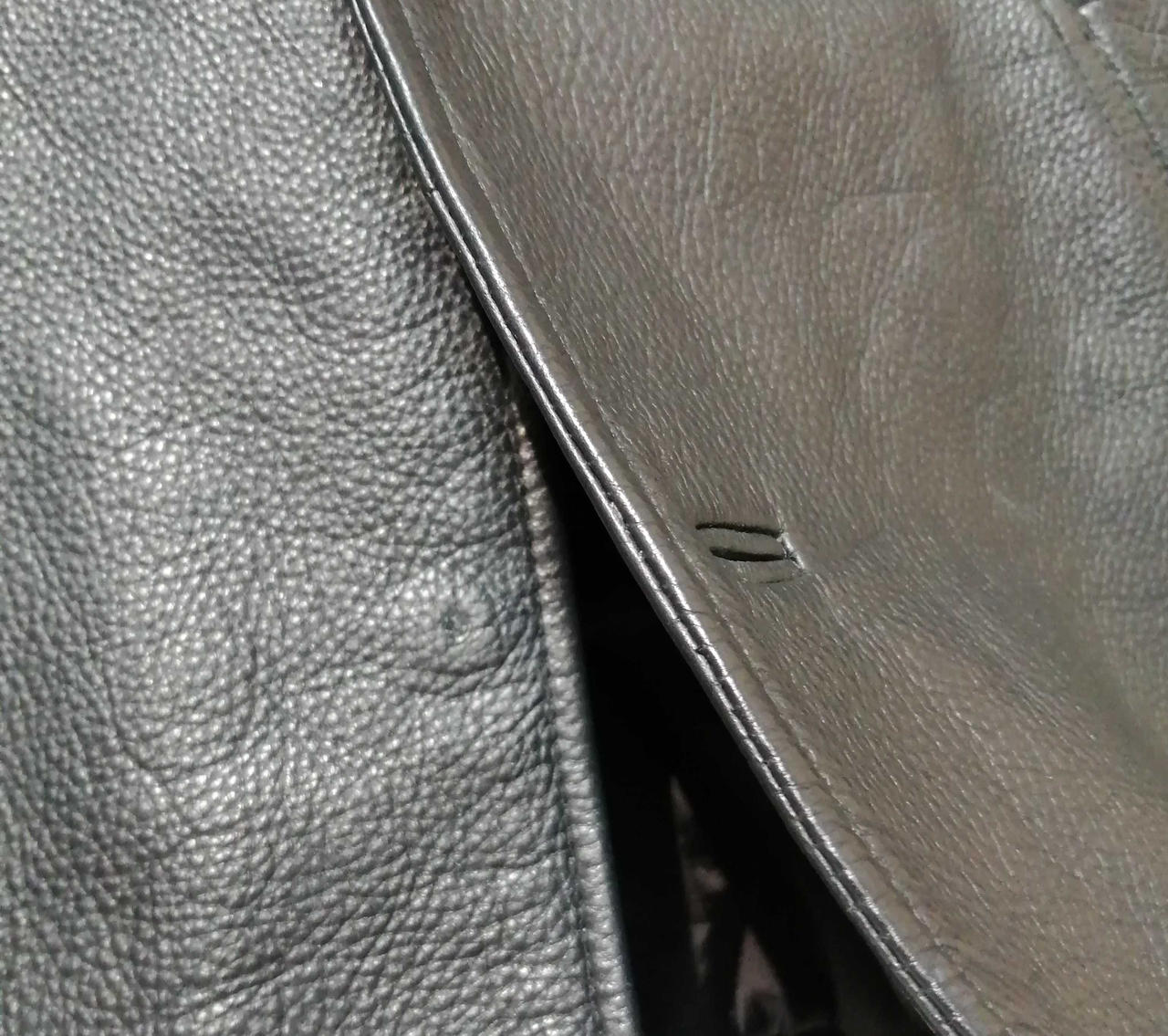 第四ボタン欠損